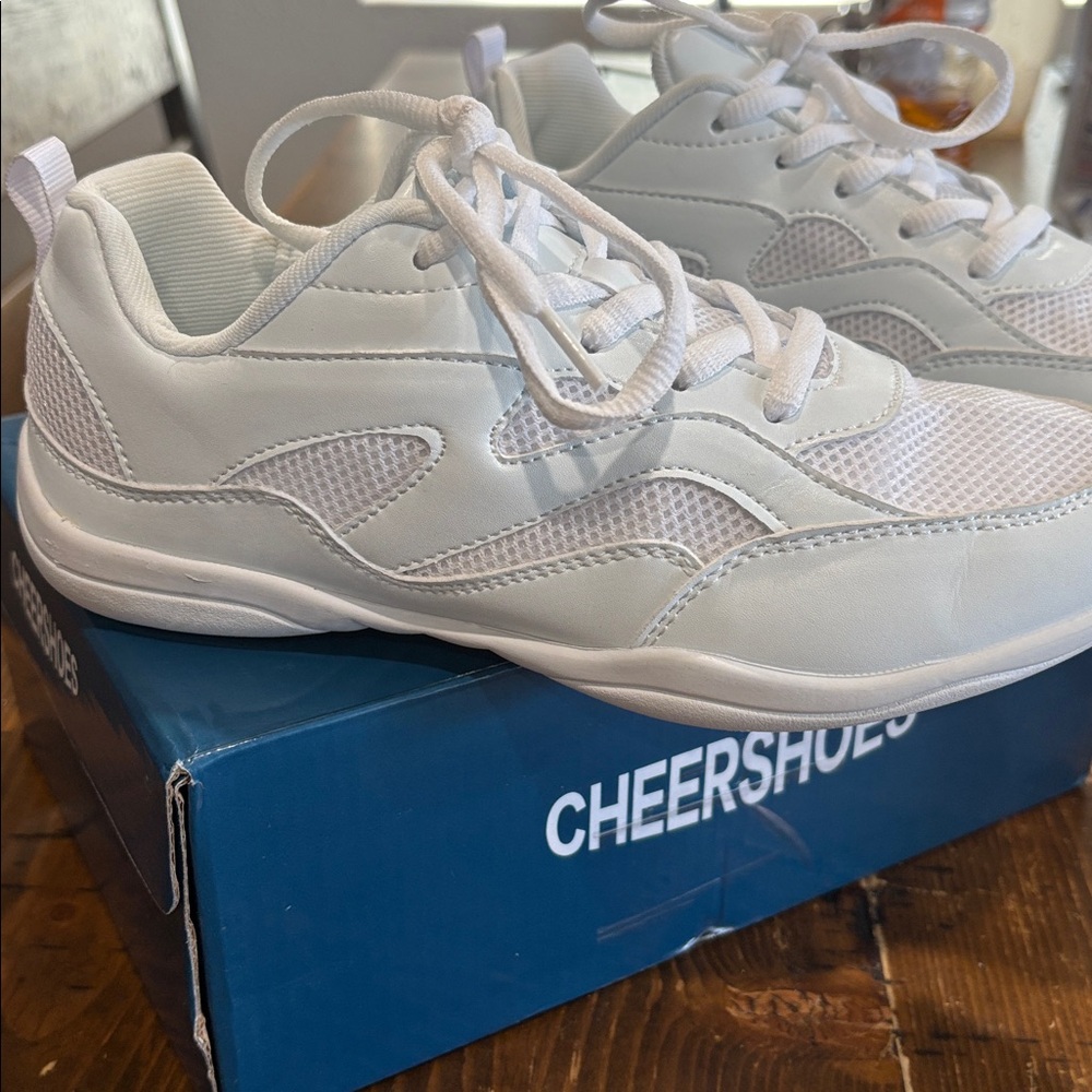 Women’s size 5 White Cheer Sneakers